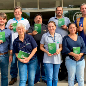 Mestrado em Agronomia da UENP lança livro sobre sistemas para produção agropecuária sustentável