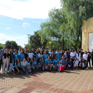 Estudantes e professores participam de atividade especial na UTFPR, Campus de Apucarana. O encontro reuniu dezenas de jovens em uma tarde de integração, aprendizado e convivência.(Foto/Cassia Naomi)