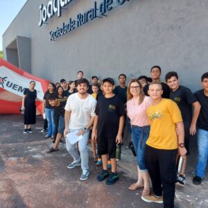 Foto do Clube de Ciências Dengue Bot na Expo Umuarama (Foto/Arquivo pessoal)