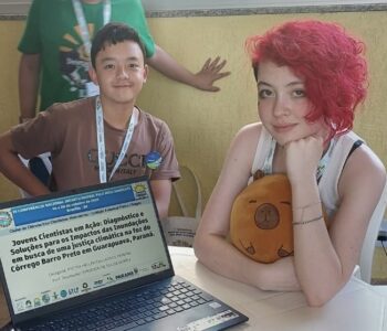 A estudante guarapuavana Pyetra Heller Pereira apresentando o projeto do Colégio Estadual Padre Chagas, na etapa nacional na VI Conferência Nacional Infantojuvenil pelo Meio Ambiente (Foto/Arquivo Pessoal)
