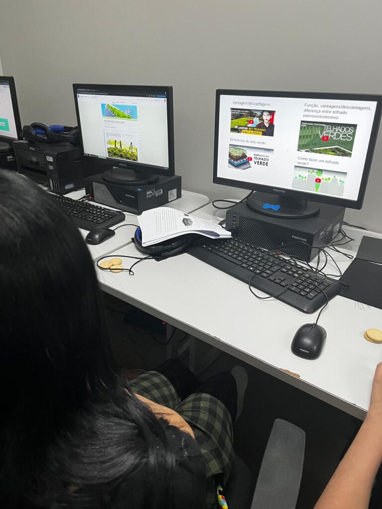 A produção de jogos digitais com a temática do projeto Teto Verde, é super importante para os alunos atuarem em equipe e trocarem experiências. É evidente a interação dos alunos e o conhecimento adquirido, durante as discussões sobre o tema, eles tiveram que se interessar em pesquisar sobre o assunto, envolver tecnologia é muito gratificante pois fornece um vasto material de estudo, o aluno tendo que selecionar o tema que está abrangendo a sua pesquisa.