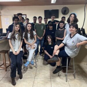 Clube do Colégio Estadual Unidade Polo, de Maringá, estuda e desenvolve a energia por Piezoeletricidade