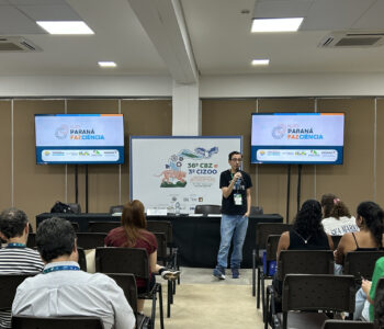O professor Rodrigo Arantes Reis conduziu uma oficina durante o 36º Congresso Brasileiro de Zoologia e a 3ª Conferência da Zoologia na Indústria, em Foz do Iguaçu. (Foto: Arquivo pessoal)