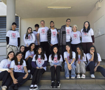 Clubistas e professores unidos contra a dengue (Foto/Érica Castilho)