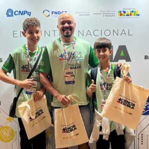 Equipe do Clube Maker Margarida Consciente no Encontro Nacional (Foto/Isabella Abrão)