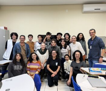 Cienteens transforma o Instituto Estadual de Maringá em laboratório de ciência