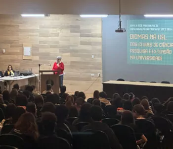 Palestra de abertura do evento realizado na UEL (Foto/Ana Elisa Frings)