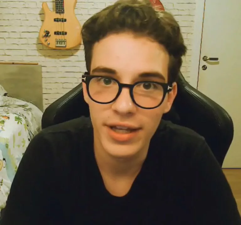Em vídeo de apresentação, Lucas Koehler fala da sua paixão pela ciência e a saúde (Foto/Reprodução)